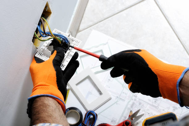 Best Emergency Electrical Repair Services  in Clinton, MD